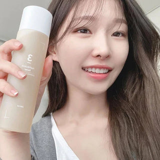 NUMBUZIN NO. 3 SUPER GLOWING ESSENCE TONER